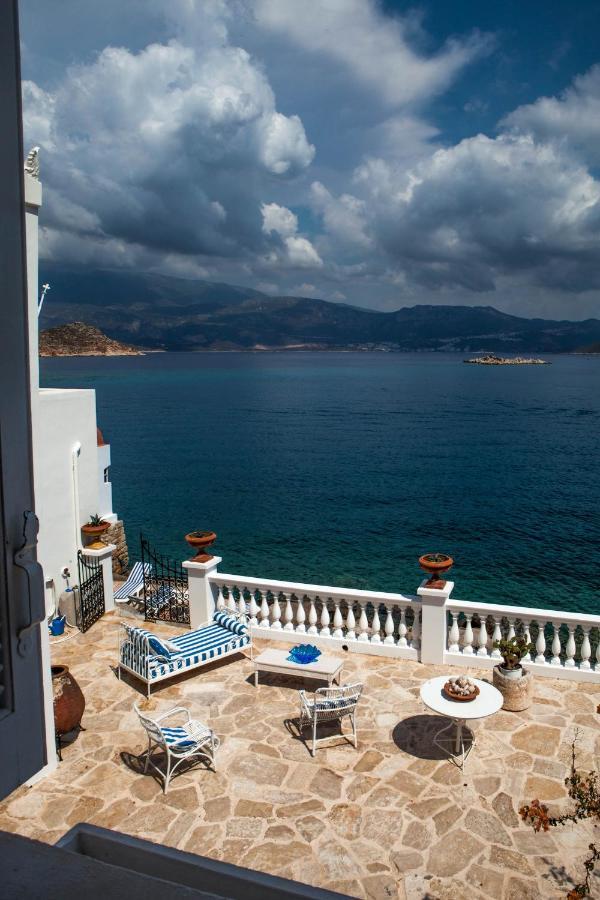 The Admiral'S House Kastellorizo Villa Meyisti Exterior photo
